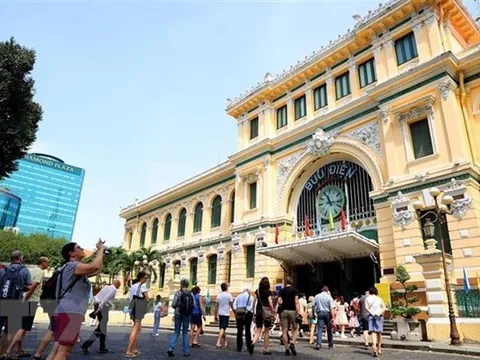 Năm 2023 hứa hẹn sôi động cả thị trường du lịch nội địa và quốc tế